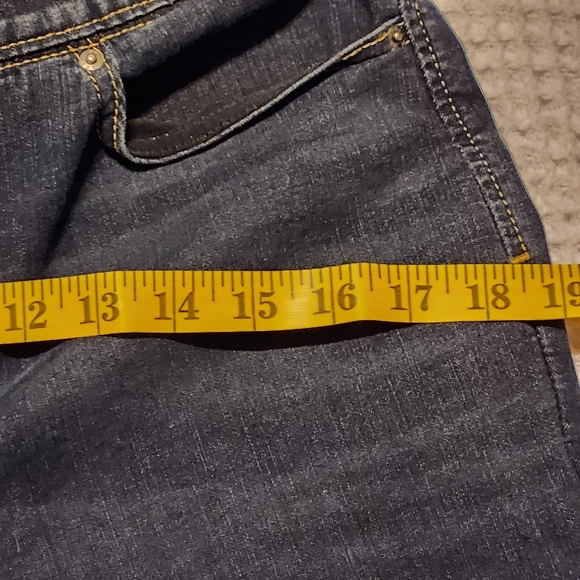 Levi's Pull On Skinny Jeans 30W - Picture 8 of 12